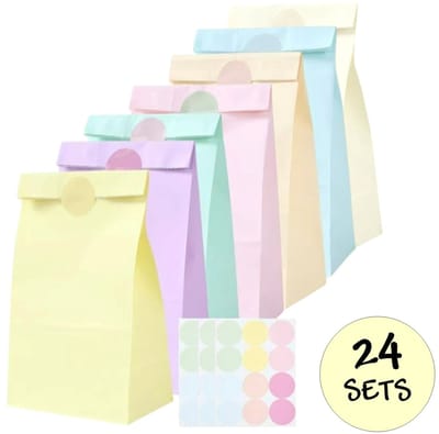 24 Pastel Gekleurde Uitdeelzakjes met Stickers - 13x8x24cm - Stevig Papier - Traktatie Zakjes - Papieren Zakjes - Cadeau Zakjes - Met Blokbodem - Sluitstickers - Pastel Mix - 24 Stuks