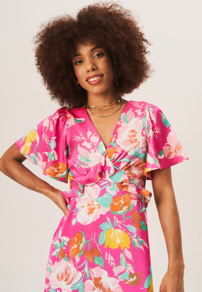 Midi-jurk met bloemenprint en engelmouwen