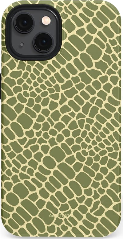 Casetastic hoesje geschikt voor Apple iPhone 13 - MagSafe - Dubbellaagse bescherming - Exotische Groen Geel Krokodillen Schubben - Fashion Case - Saliegroen Beige
