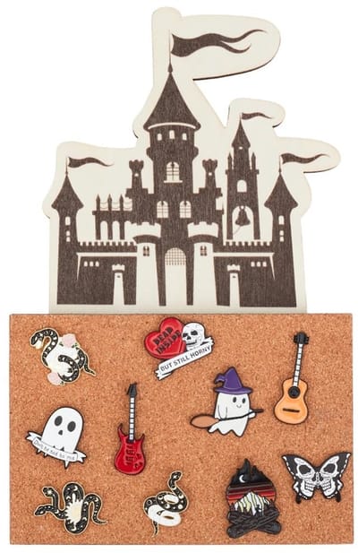 Dailygoods- Prikbord Kurk Vlaggenkasteel - Houten Frame - Broche/Sieraden Display - Kantoor/Woondecoratie - 23,8 x 15 cm - Uniek Ontwerp - Displaybord