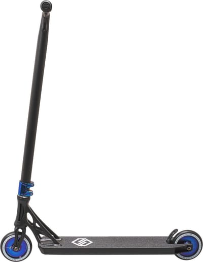 Striker Essence Stuntstep Blue Chrome