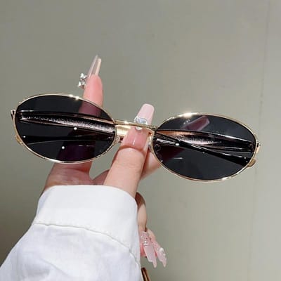 Retro Stijl Metalen Ovaalvormige Zonnebril Voor Vrouwen Stijlvolle Vintage Stijl Casual Bril Voor Mannen Nieuwe Visie Wear Trendy Design Decor Bril as picture shows
