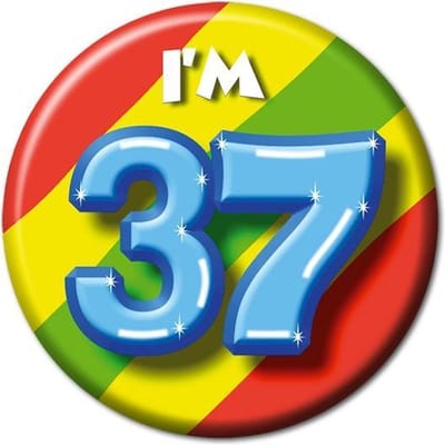 Paper Dreams Button 37 jaar - 55mm
