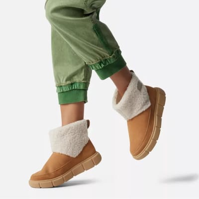 Sorel Explorer™ III Slip-On Cozy Waterproof Boots Dames (Maat - 7, Kleur - -Tawny Buff, Sea)