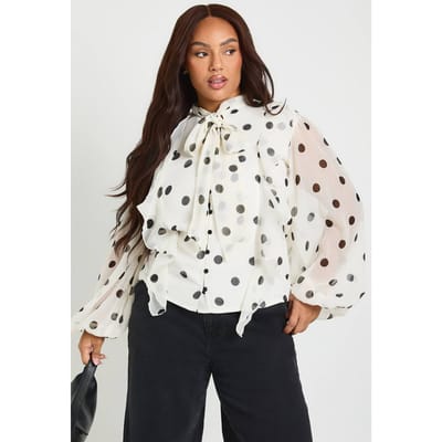 boohoo Dames Plus Size Polka Dot Chiffon Blouse met Ballonmouwen | Wit | Maat: 44