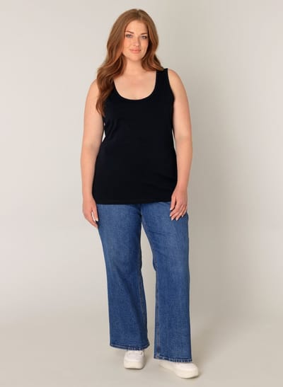 BASE LEVEL CURVY Yuppie Top - Dark Blue - maat 4(54/56)