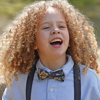 Sir Redman - Strikken - kinderstrik Vintage Flower blauw - blauw / beige / turquoise / rood
