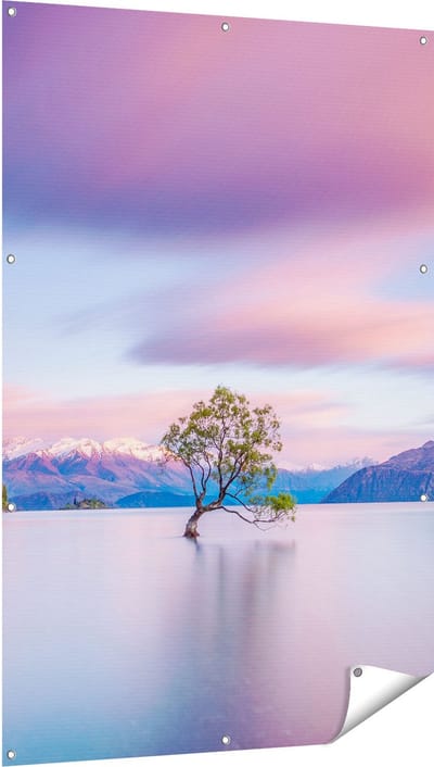 Gards Tuinposter Wanaka Boom in het Water bij Zonsopgang - 100x150 cm - Tuindoek - Tuindecoratie - Wanddecoratie buiten - Tuinschilderij
