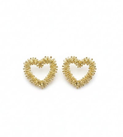 Goudkleurige oorstekers oorbellen voor dames – open hartvormig design met gestructureerd detail
