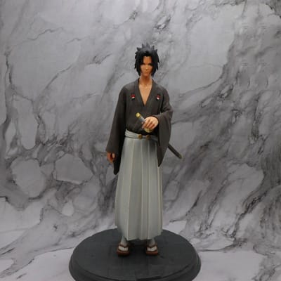 Figurine d'Anime Limitée Uzumaki Naruto Uchiha Sasuke Figurines d'Action Avec socle Style Kimono Modèle en PVC Poupée Jouets with box