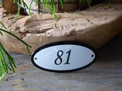 Emaille huisnummer 10x5 wit nr. 81