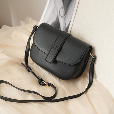 Nieuwe Modieuze en Veelzijdige High-end Crossbody Tas Grote Capaciteit Zadel Tas Schoudertas black
