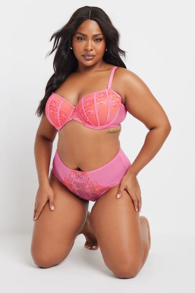 Yours Voorgevormde Bh Met Contrastrand En Bloemenkant In Roze Size 85C