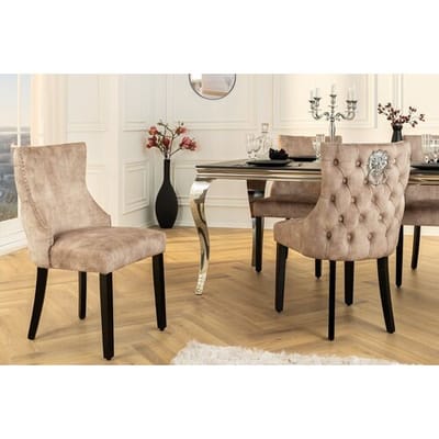 Deluxe stoel beige fluweel met leeuwenkop zwarte poten