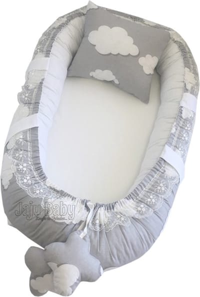 SNS Baby - Babynestje en Hoofdkussen- Grijs Bewolkt - 74 x 40 cm