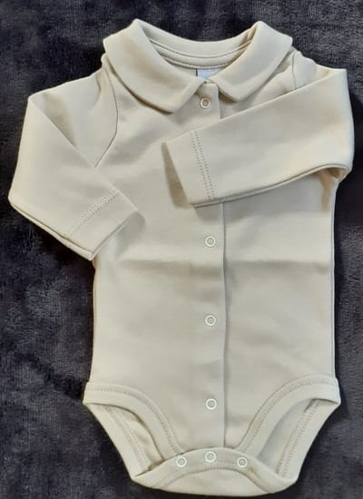 Babidu Romper | kraagje | knoopjes voor | 1180 | Créme | Lange Mouw | 12 maand | maat 80