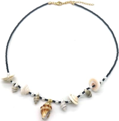 Kralenketting - verstelbaar - pareltjes - schelpen - zomer - vakantie - zon - vrouwen - tijdloos - accessoire