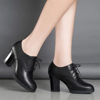 Nieuwe Dames Pumps Schoenen PU Leer Elegante Puntige Neus Vetersluiting Dikke Hoge Hakken Ondiep Effen Casual Grote Maat 43 Dames Schoen 38 beige