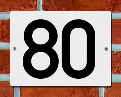 Huisnummerbord Wit - Nummer 80 - 15 x 12 cm - incl. bevestiging | - naambord - nummerbord - voordeur