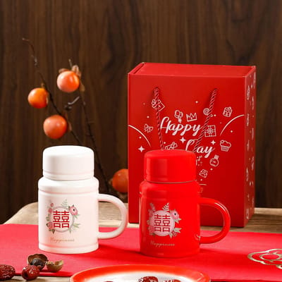 Bruiloft Souvenir Cadeau met Deksel Lepel Keramische Kop Stel Hooguitziende Nostalgische Mok Geschenkdoos Set Waterbeker 420ML red
