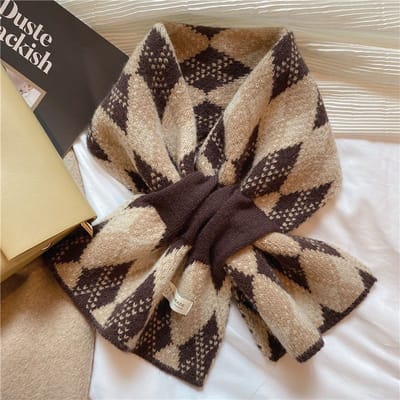 Écharpe Courte Croisée en Laine Tricotée pour Femmes Hiver Mode Tendance et Polyvalente pour Couples et Étudiants Écharpe Épaisse et Chaude One size