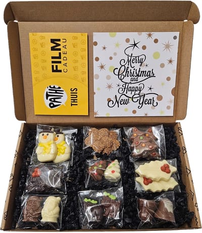 Kerst Chocolade Proeverij Pakket Deluxe + Pathé Thuisbon | Wenskaart Merry Christmas & Happy New Year | Mystery Card met persoonlijke boodschap | Kerstpakket | Kerstbox | Brievenbuspakket | Chocoladebox | Luxe Kerstchocolade