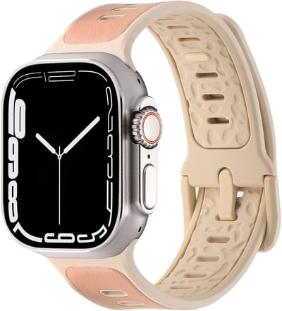 Stravo Sport Siliconen Horlogeband met Leerstructuur – Ademend Design met Contrasterende Kleuren – Geschikt voor Apple Watch 46mm (Series 11/10), 45mm (Series 9/8/7), 44mm (Series 6/5/4, SE 3/2/1), 49mm (Ultra 1/2/3) – Beige/abrikoos