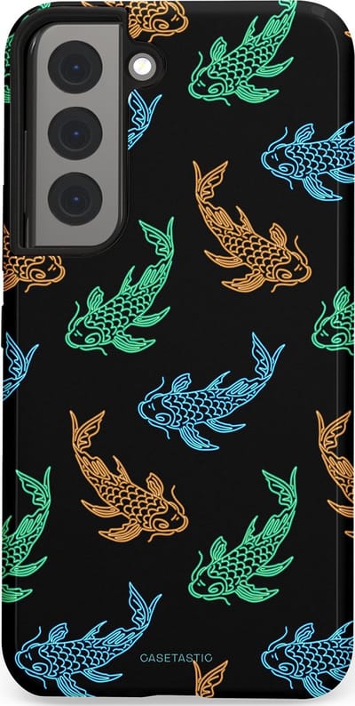 Casetastic hoesje geschikt voor Samsung Galaxy S22 - Dubbellaagse bescherming - Neon Koi - Fashion Case - Zwart Petrol Donkergroen Bruin