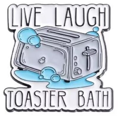 Pin Broche - enamel pin - kledingspeld - Live laugh love toaster