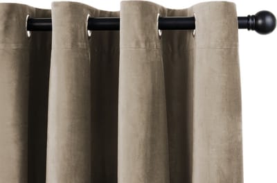 Lifa Living - Fluwelen Gordijn - Licht Taupe - Gordijnen met 8 Ophangringen - Verduisterend - Wasbaar - Kreukherstellend - Kleurvast - 150 x 250 cm - 1 Stuk