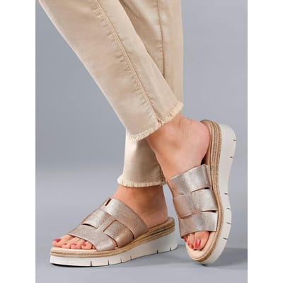 Leren slippers plateauzool Van Gabor goudkleur