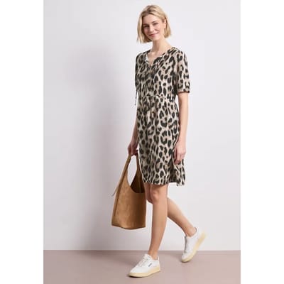 Knielange jurk met gespleten hals en print