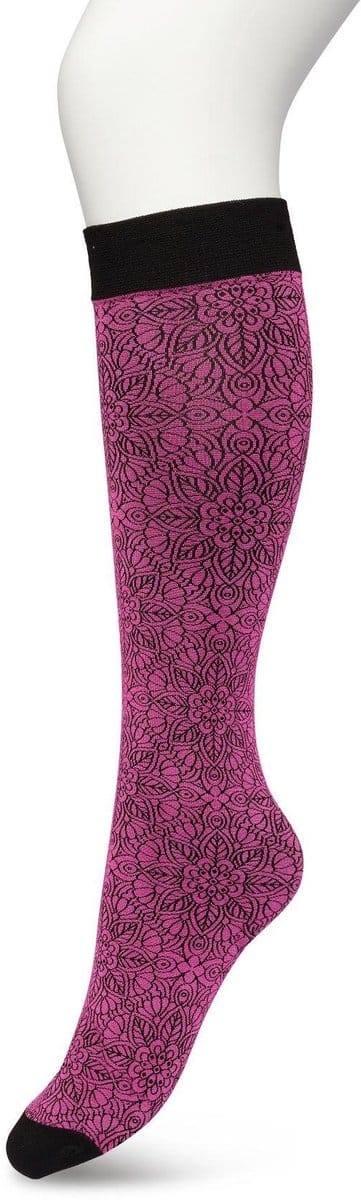 Bonnie Doon Dames Bloemen Panty Kniekousen Roze maat 36/42 - Knie Kousen 100 denier - Gebloemd - Bloemen Print - Uitstekend draagcomfort - Mandala Flower Knee High - Kniesokken - Zakt niet af - OEKO-TEX - Rose Violet - BP221805.339