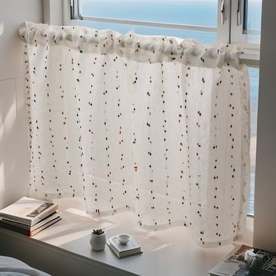 Gordijnen - Set van 2 - Semi-transparante keukengordijnen - 100 x 60 cm - Mini-gordijnen van tule met kwastjes - Zacht, lichtdoorlatend ontwerp - Klein formaat gordijnen, geschikt voor slaapkamers en woonkamers - Met tunnelzoom - Wit