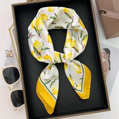 70cm Vierkante Citroenprint Gele Vierkante Zijden Sjaal Casual Elegant Dun Ademend Nek Vrouwen Winddichte Hoofdband Haar Sjaals 2025 70x70cm white