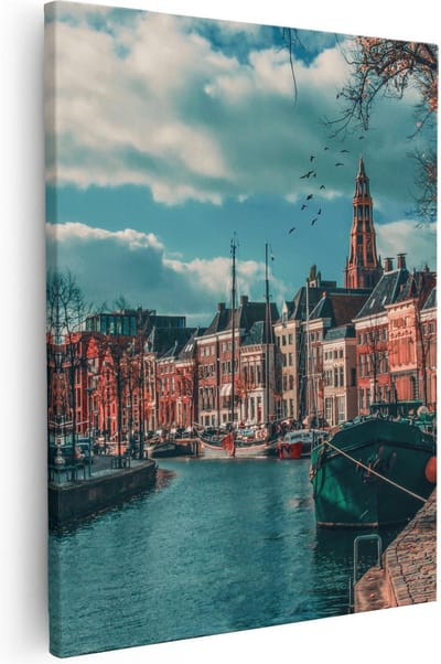 Artaza Canvas Schilderij Stad - 40x50 cm - Wanddecoratie Groningen - Muurdecoratie Boot - Kamer Accessoires