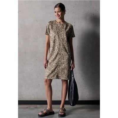Velours jurk met leoprint