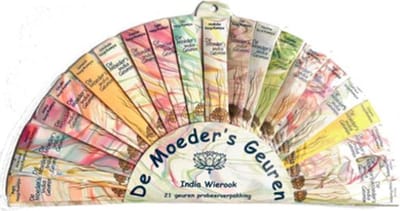 De Moeder's Geuren - Wierook waaier 21 x 4 = 84 stokjes Bloemen Geuren - India Nagchampa