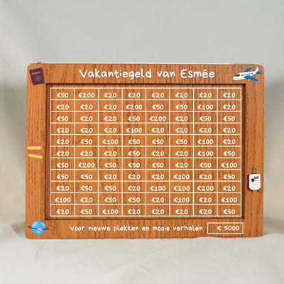 Gepersonaliseerde houten spaarpot met naam €5000 - Vakantie cadeau reizen - Vakantiegeld spaarpot