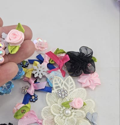 Bloemen applicaties bloemetjes mix - Decoratie voor kleding - 30 stuks