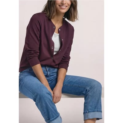 Jasje met gebreide look en decoratieve knopen