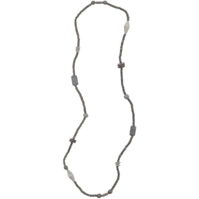 Behave – Lange kralenketting met vintage details – Boho chic stijl