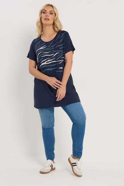Yours Ours Marineblauwe Top Met Metallic Dierenprintsize 44