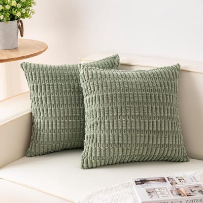 COOAU - Set van 2 Ribfluwelen Kussenslopen - 45 x 45 cm (18x18 inch) - Zachte Gestreepte Hoezen - Stijlvol Decor voor Bank, Woonkamer & Bed - Effen Kleur - Lichtgroen