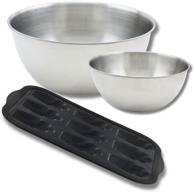 Set met 1 mal voor 9 madeleines van glasvezel, 1 spatel Zenker en 2 mengkommen van roestvrij staal Fackelmann