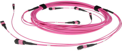 ACT 15 meter Multimode 50/125 OM4(OM3) glasvezel trunkkabel polarity B met 2 MTP/MPO female connectoren per zijde