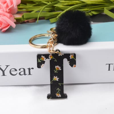 Letter Sleutelhanger A-Z – Luxe Initialen Sleutelhanger met Pompon & Kwastje – Tashanger voor Dames & Meisjes – Accessoire voor Sleutelbos, Handtas, Rugzak & Autosleutel – Persoonlijk Cadeau voor Vrouw, Moeder, Dochter & Vriendin