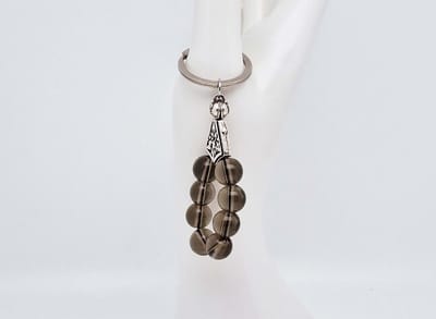 Handgemaakte Natuurstenen Sleutelhanger " Rookkwarts" - 10 mm diameter van de korrel- Mooie accessoire en decoratie voor de auto-Vaderdag Cadeau -Moderdag Cadeau - Cadeau vrienden