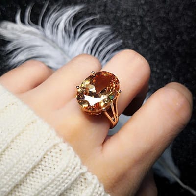 Driedimensionaal ontwerp ingelegd oversized ovaal citrien ring overdreven luxe paleisstijl damesmerk sieraden resizable brown
