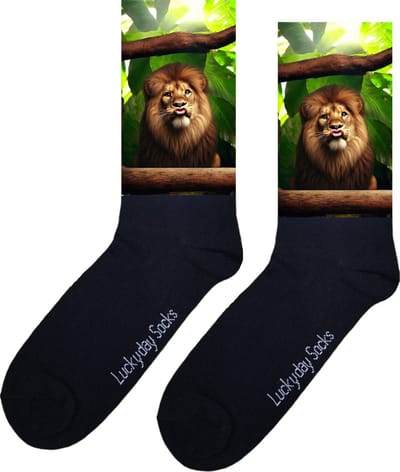 Leeuw - kus - Opkikker - Beterschap - Kerstsokken - Verjaardag cadeau - Leuke sokken - Vrolijke sokken - Print sokken - Cadeau sokken - LuckyDay Socks - Sokken waar je vrolijk van wordt - Maat 37-44